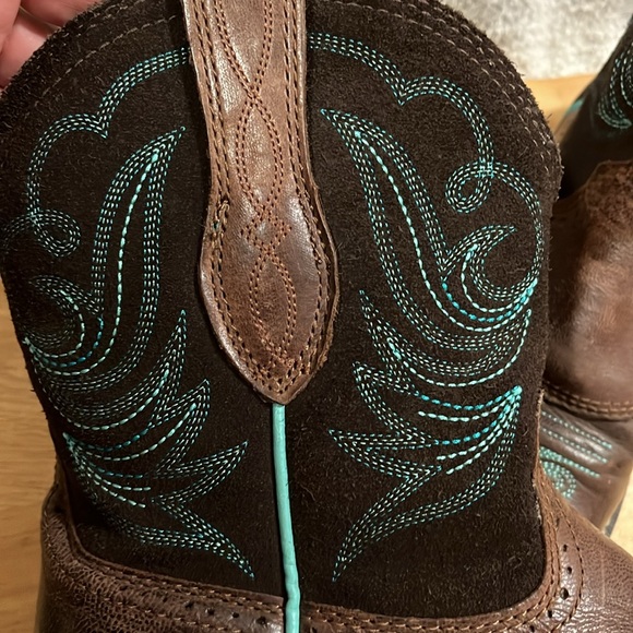 Ariat Dark Brown & Turquoise Leather & Suede Embroidered Short Boots 38 EU 8B US - Picture 11 of 13